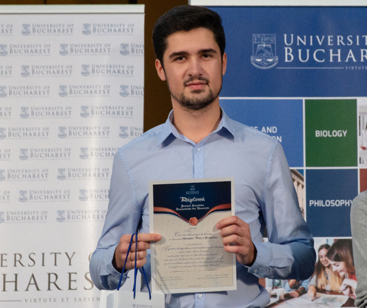 Andrei Cristian Radu, absolvent al specializării Geografia turismului din cadrul Facultății de Geografie, a Universității din București,