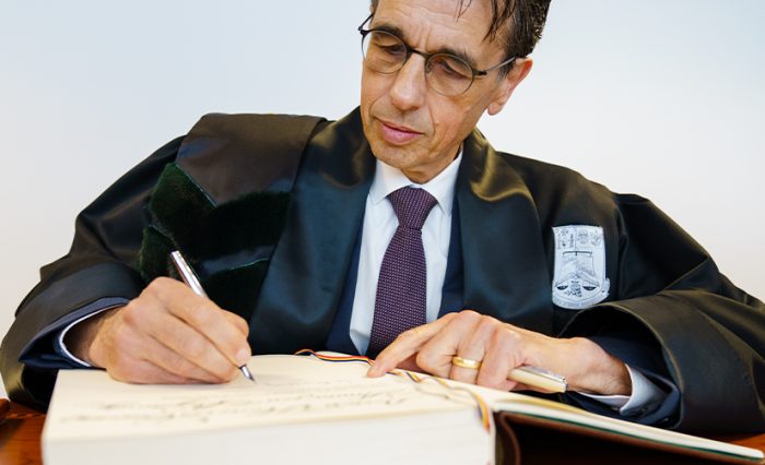 DHC Armin von Bogdandy - STIRE